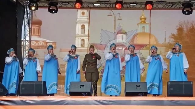 Лизавета. Площадь. ПРИВОКЗАЛЬНЫЕ УЗОРЫ.