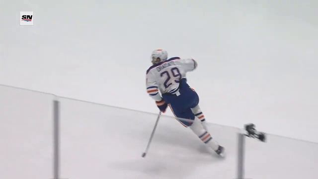 Viktor Arvidsson Scores His First As An Oiler Off Of Draisaitl's Feed