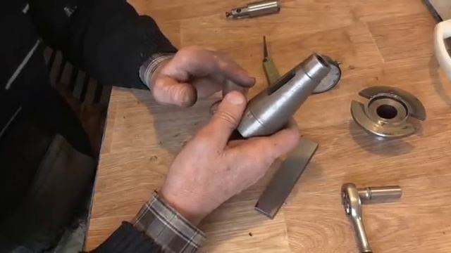 Фрезы и центроискатель