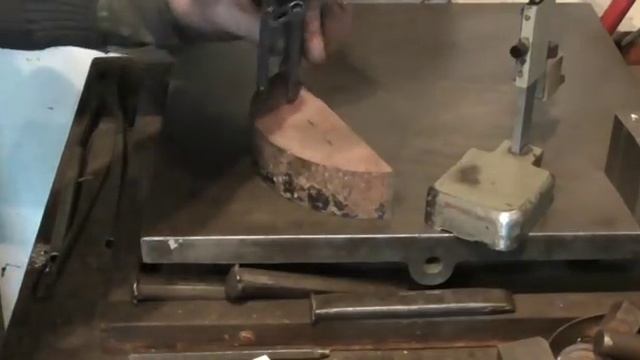 Несложная деталь
