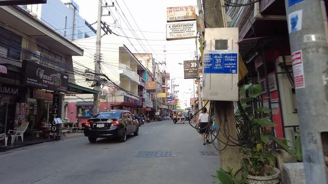 Pattaya 4K Walk Soi Honey, Soi BuaKhao, Soi Diana, Pattaya Tai Road. Feb 2023.