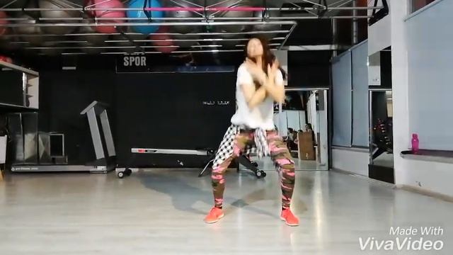 Zumba with Nargiz ZİN...Menea La Peregue(Merengue)