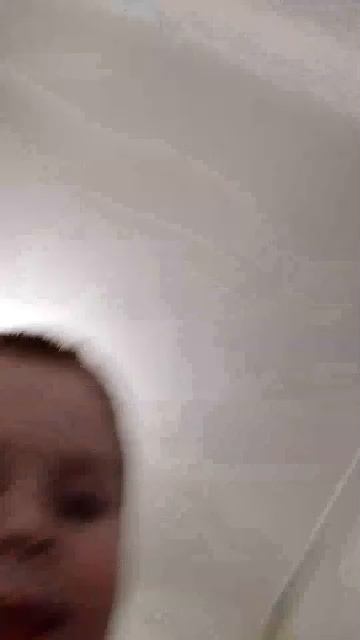 б