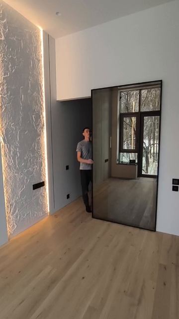 Скрытая раздвижная дверь в гардеробную с системой QW-601 #скрытаядверь