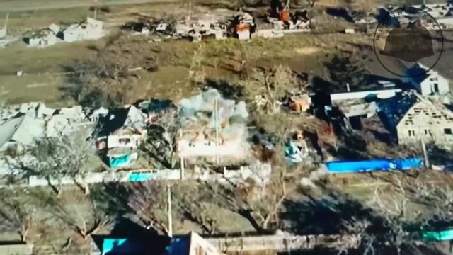 Боевая работа операторов FPV-дронов по уничтожению опорников противника на Кураховском направлении