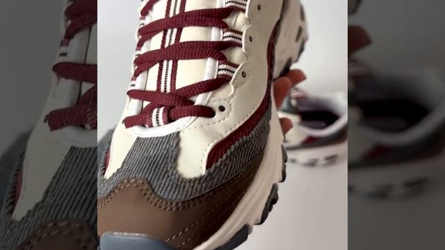 Rickstore.ru - обзор кроссовок Skechers Dlites Brown / White