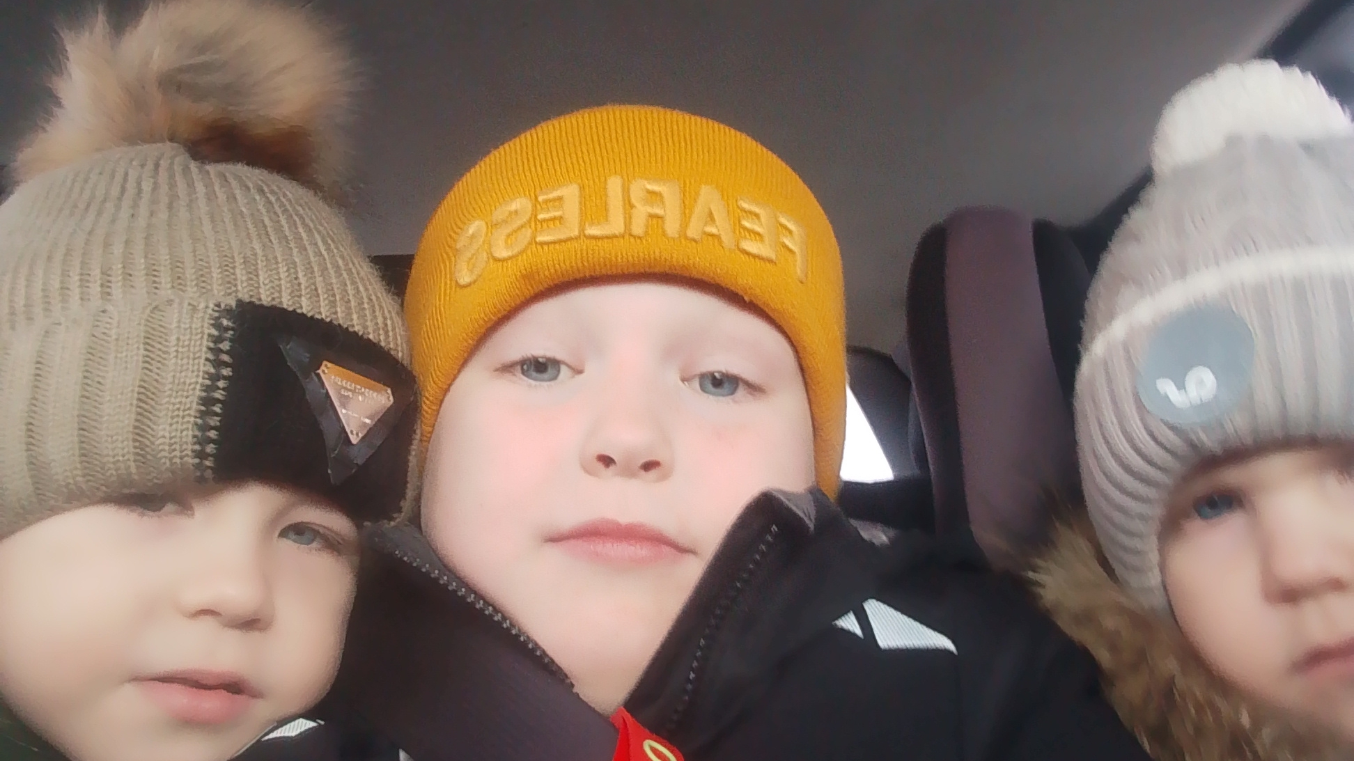 с братьями 🫨🫠🛜😶🌫️🫶