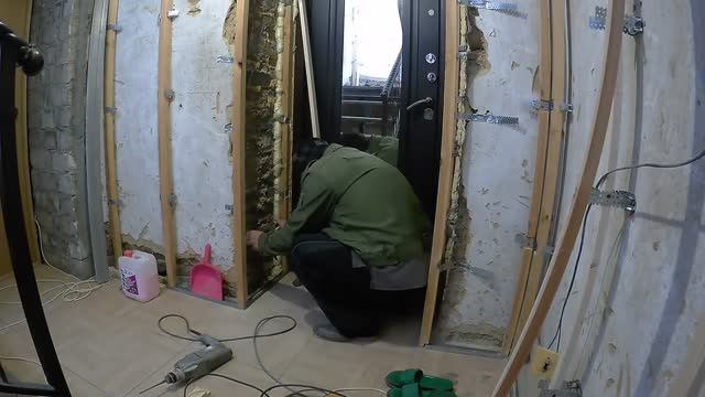 ЖИВЕМ В ДЕРЕВНЕ!ОПЯТЬ НАСЫПАЛО СНЕГА!!РЕМОНТ ДОМА!!!СЛОМАЛ ПОСЛЕДНИЙ БУР!!!Деревенский влог