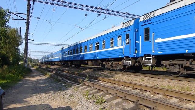 Тепловоз ТЭП70-0373 с поездом №83 СПб - Гомель