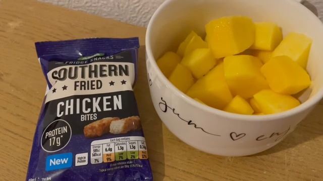 250lbs lost. What I eat in a day calorie counting, using nutracheck. To lose weight. Using 1750 cal