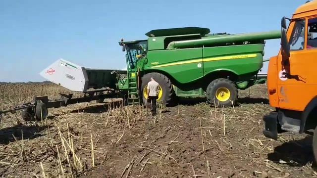 Агро компанія збір Соняшнику 2021