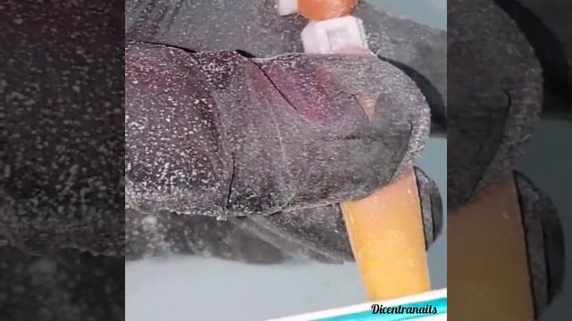 Nail Tutorial: Ombre abstract design