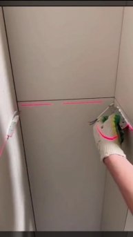 Установка полок из плиток от опытного мастера.