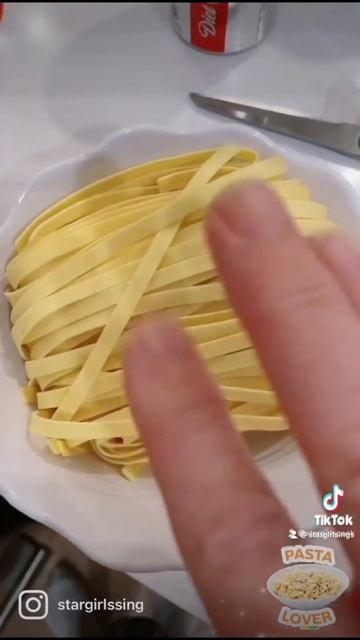 SPINACH PASTA ALFREDO #pastalover #pastaalfredo #pastarecipes #yummyfood