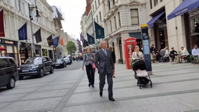 The Most Elegant Floral Decorations, Beautiful Spring Outfits, Stylish Clothes. London Street Style