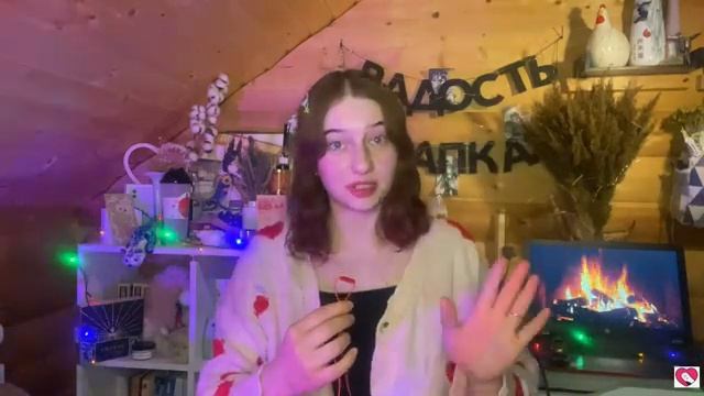 ОН ПОДАРИЛ МНЕ НА 14 ФЕВРАЛЯ ЦВЕТЫ И КОНФЕТЫ С МОГИЛ