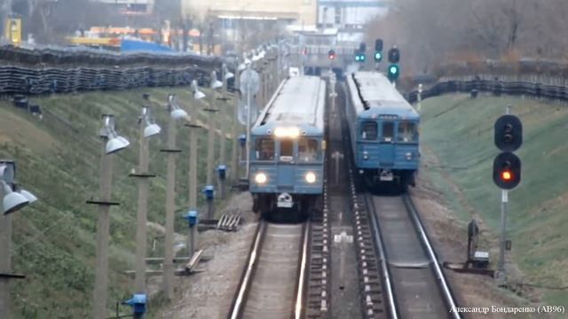 [Ретро-метро]: Составы Еж3/Ем-508Т на перегоне "Текстильщики" - "Волгоградский проспект"