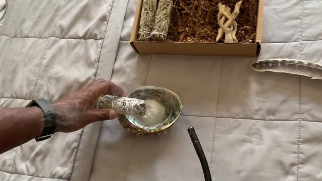 How To Use Sage to Purify your home - SMUDGING
