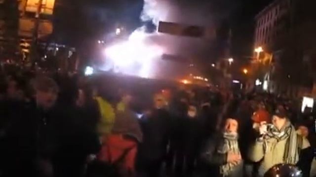 Трубач Харькова Жжёт Гимн Украины на Штурме Кордона Грушевской! 19 января 2014 Киев