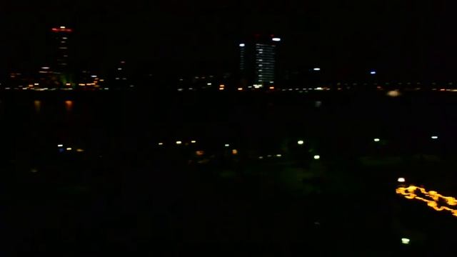 Кёльн ночью, вид из номера отеля Hotel Römerhafen