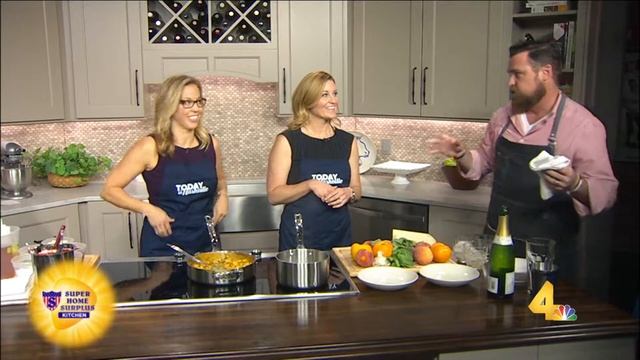 Peach & Yellow Tomato Pork Bolognese