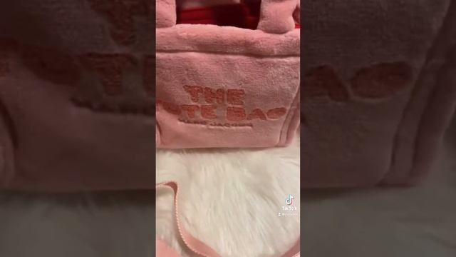 Marc jacobs tote bag| pink bag| The new “marc jacobs mini terry cloth pink tote bag” I’m in loveeee