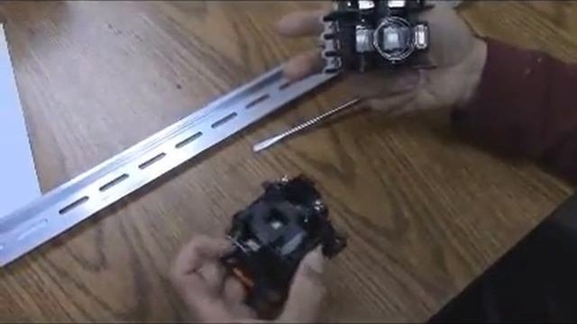TECO Contactor installation on rail & disassembling contactor