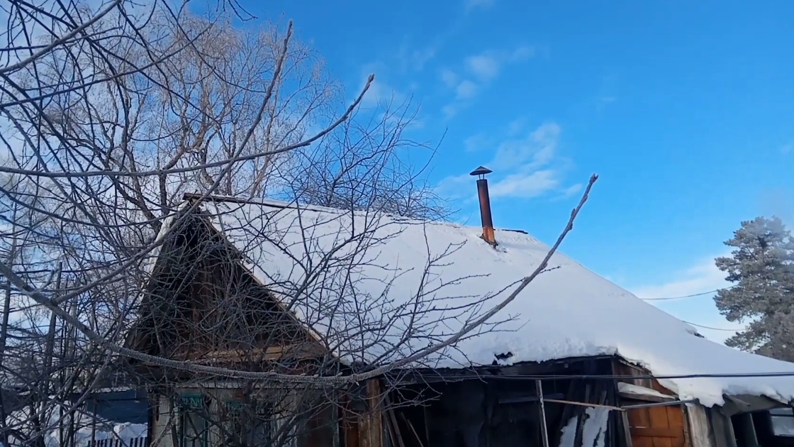Выходной в деревне. Штакетник, доски, печь, дела.