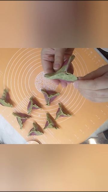 Двухцветные пельмешки. Вариант лепки.