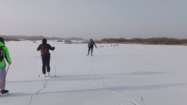 Конькобежный поход на озеро Святое