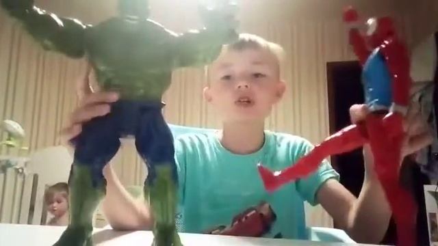 ссора Человека Паука и Халка