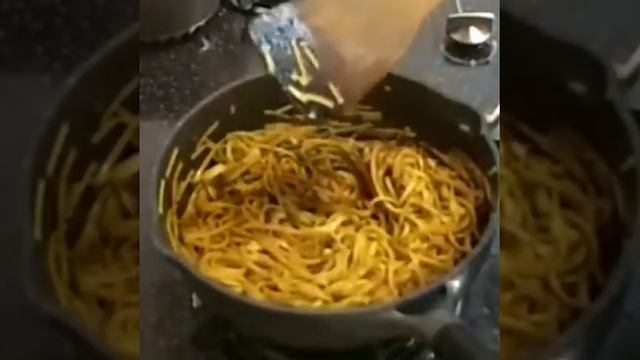 Simple and nice mee- Fried Mee Sanggul