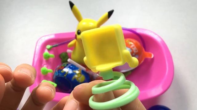 Chupa Chups Water dinos Candy and Kinder Surprise Eggs For Children. pokemon Pikachu