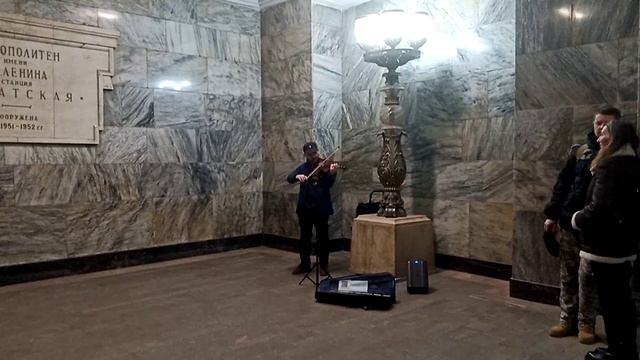 Музыка в метро