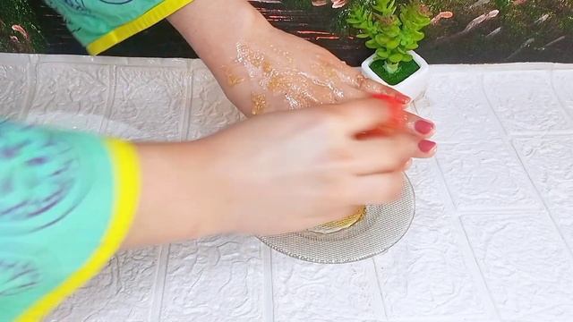 DIY | Tomato for Skin | 2023 ,Get Fair , Glowing , White Skin | Summer Hacks