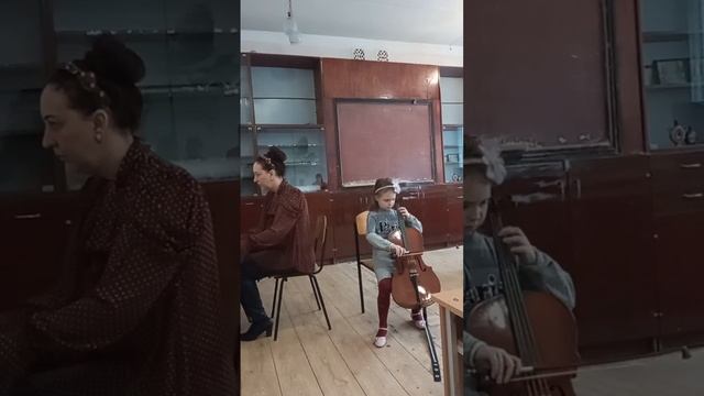 Мария Яруллина 1кл. Вариации на тему укр.нар.песни"Ой, за гаэм, гаэм"