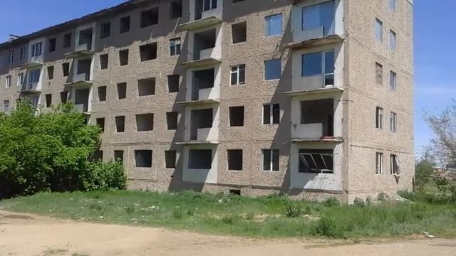 Выпуск -3: По вине ТОО Жарык и Акима области дома поселка Уштобе без света и канализации пустуют.