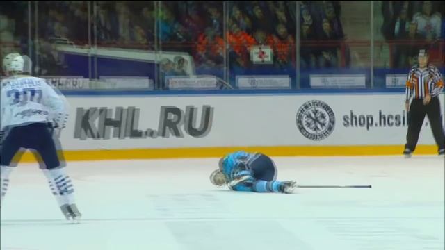 Ugarov receives game misconduct for tripping Shumakov