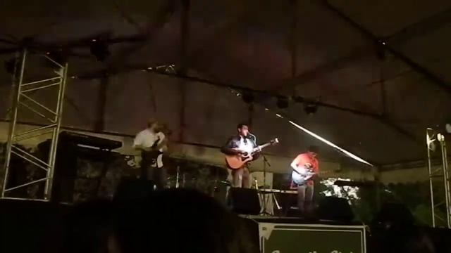 Camelia Club - Solo quiero tus besos (Indie Fest 2013 - Coyoacan)