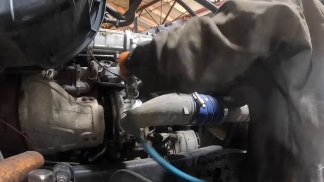 DD15 Detroit Camshaft housing leak pt1