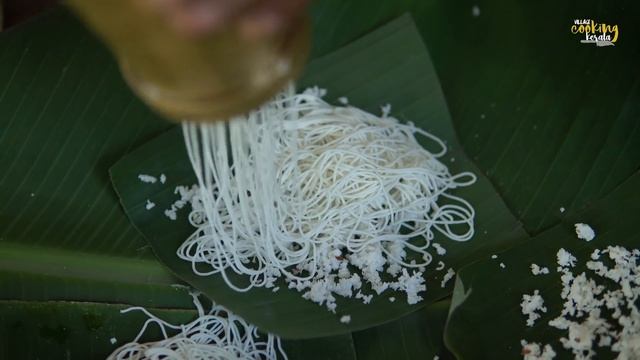 Soft Instant Idiyappam Recipe | Kerala Breakfast Recipe - String Hoppers