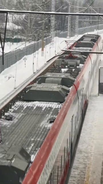 ЭГ2ТВ 2.0 025 рейсом Подольск - Нахабино