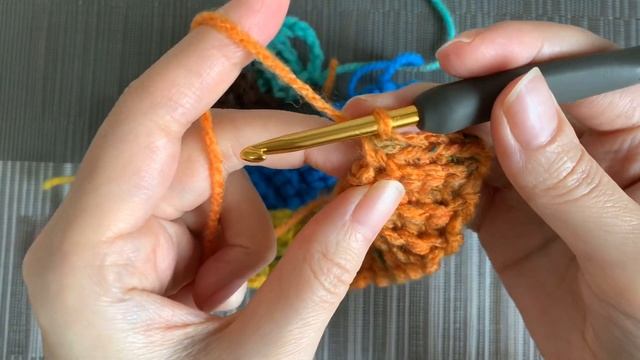 【余り糸消費】20分で完成！コードホルダーの編み方crochet outlet holder