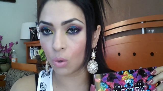 Reviw! de paleta ELECTRIC  De URBAN DE CAY ... #makeup #tutorial #maquillaje #stefania