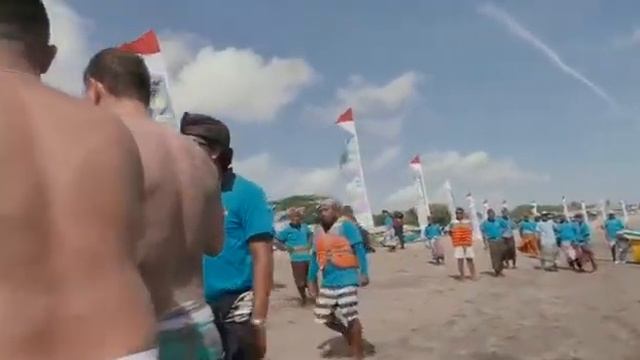 Эдвард бил видео из телеги
