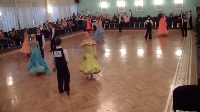 C класс юниоры 1 1/2 финала квикстеп