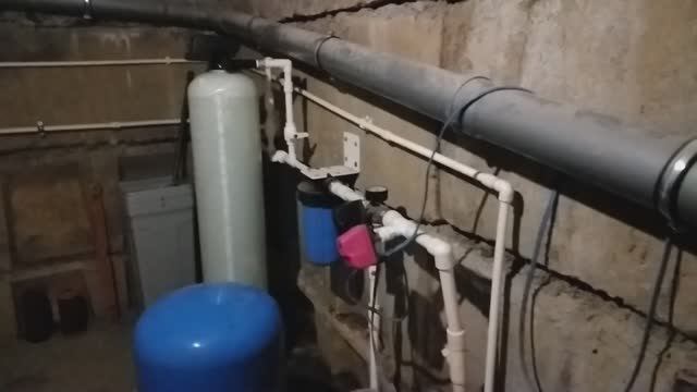 Врезка системы смягчения воды в действующий водопровод частного дома.
