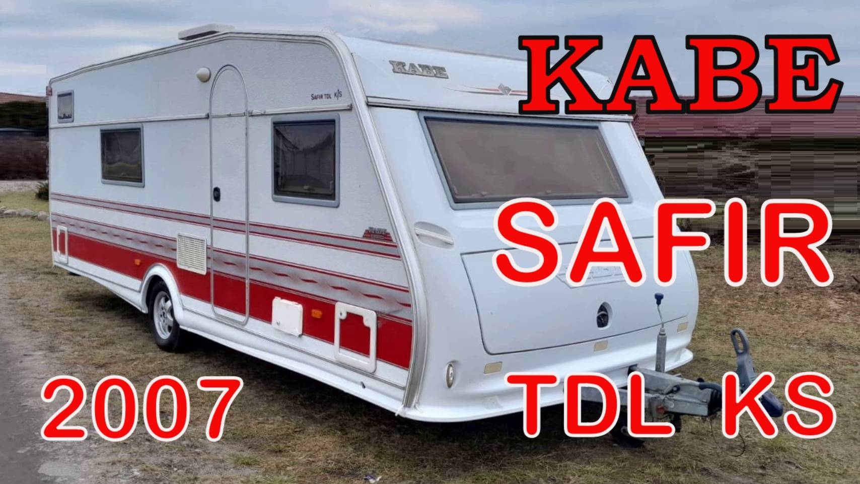 KABE Safir TDL KS 2007 года - комфортный караван с  двумя кроватями и душевой кабиной