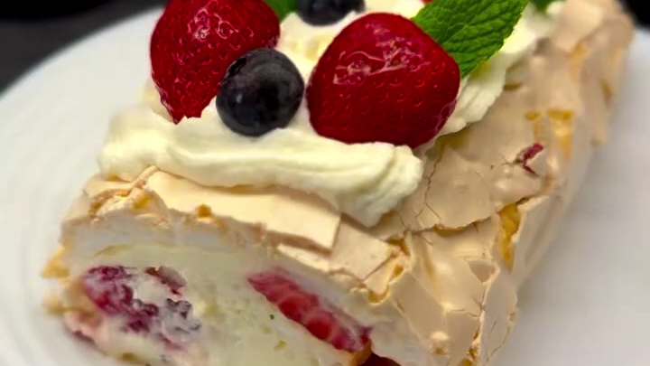 Меренговый РУЛЕТ...🍰☕😋    Подробный Рецепт в описании ✍️