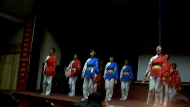 Hanoi Super Yosakoi - Dancing Okiraku sousou in University social science and humanities